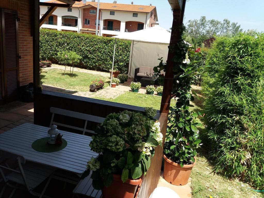 Cameracaffe Sul Lago Arezzo Buitenkant foto